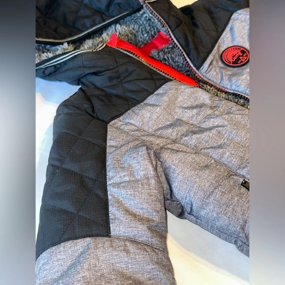 Gerry Black and Gray Jacket